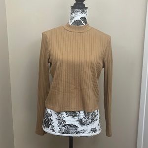 2/$20 Old navy crop top M